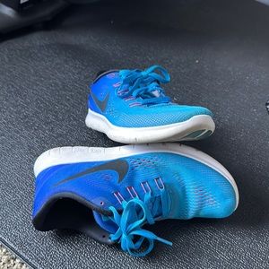 Nike Free RN trainers